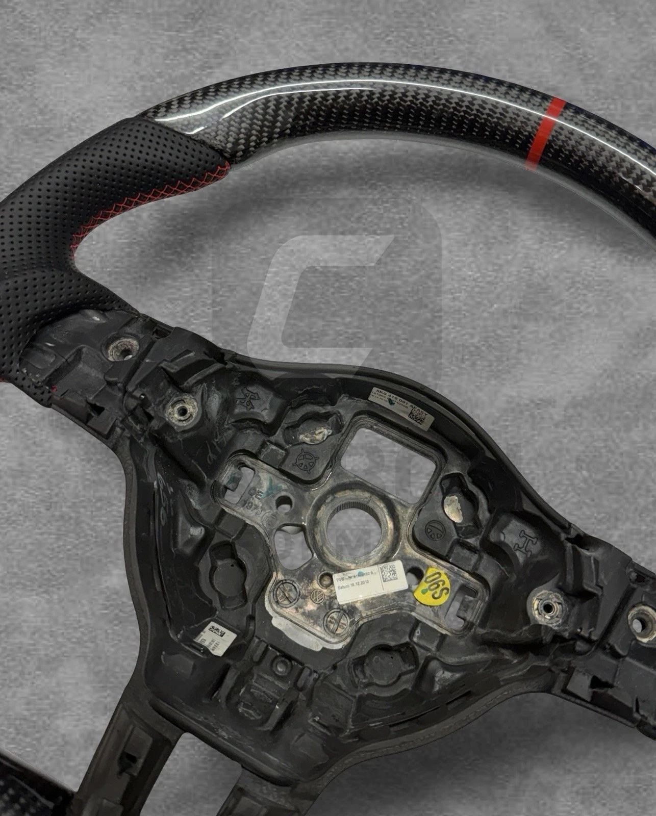 Real Carbon Wheel VW Leather Red Stitch MK6 - Image 6