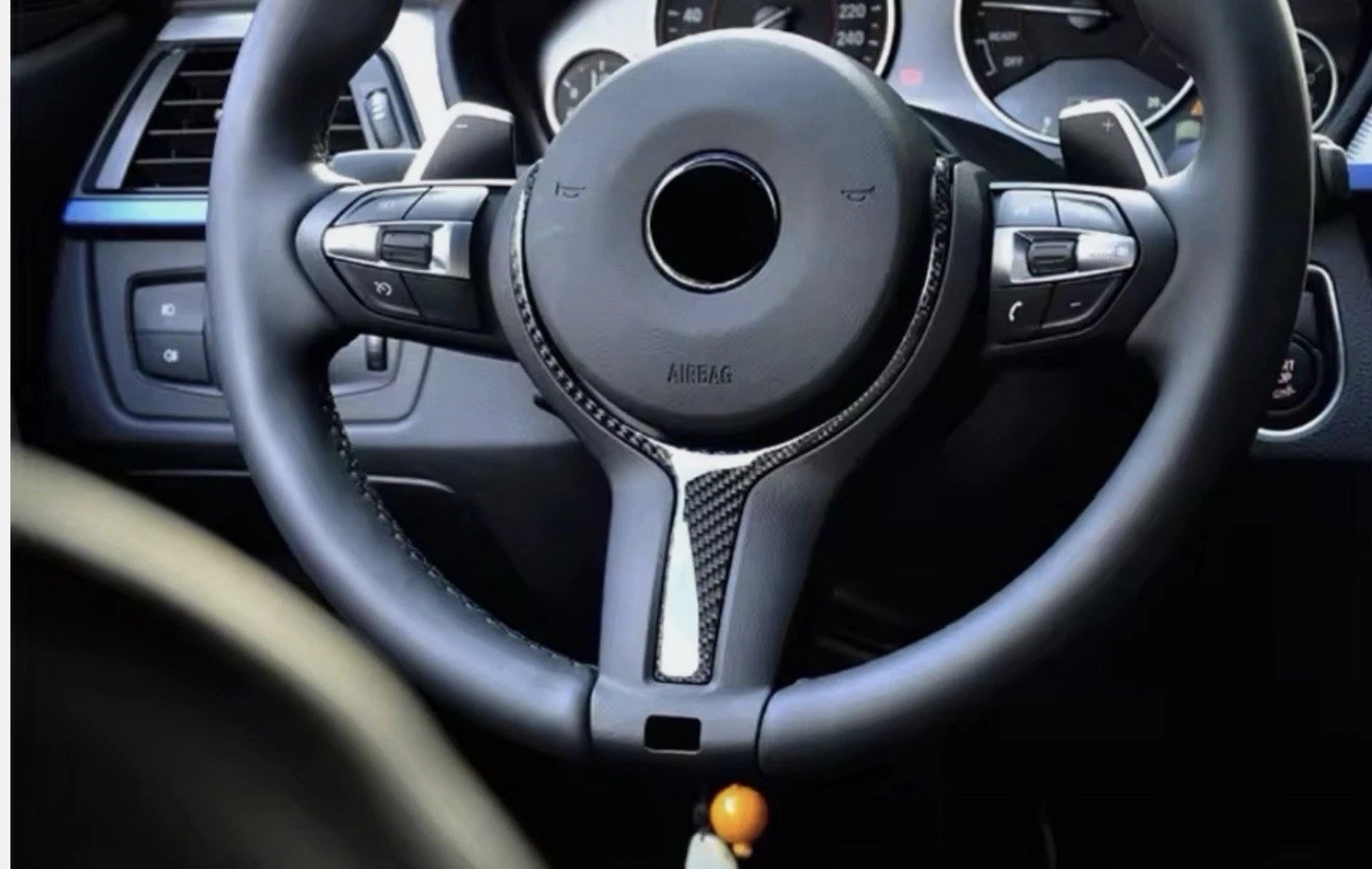 - BMW CARBON FIBRE STEERING WHEEL TRIM - Image 3