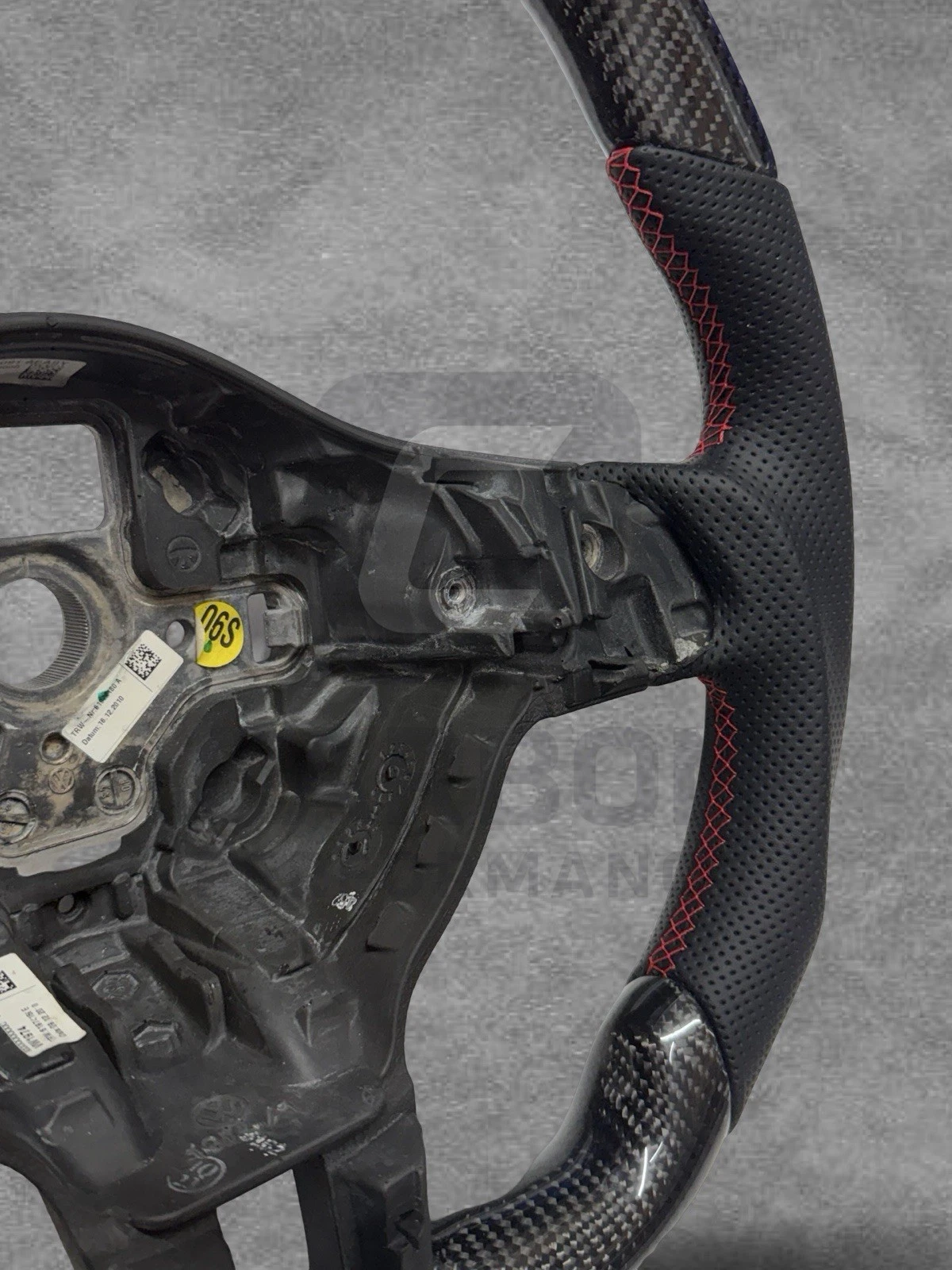 Real Carbon Wheel VW Leather Red Stitch MK6 - Image 5