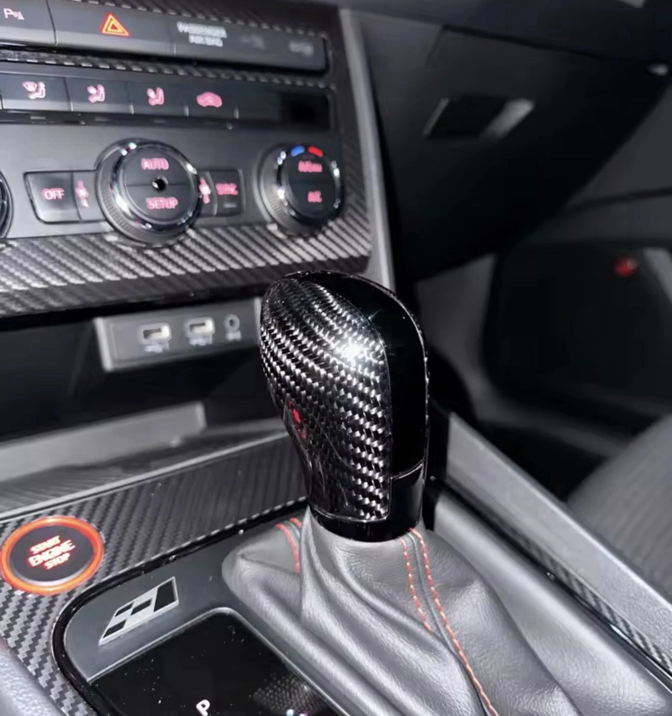 - GENUINE CARBON FIBRE GEAR SHIFT KNOB COVER DSG - Image 2