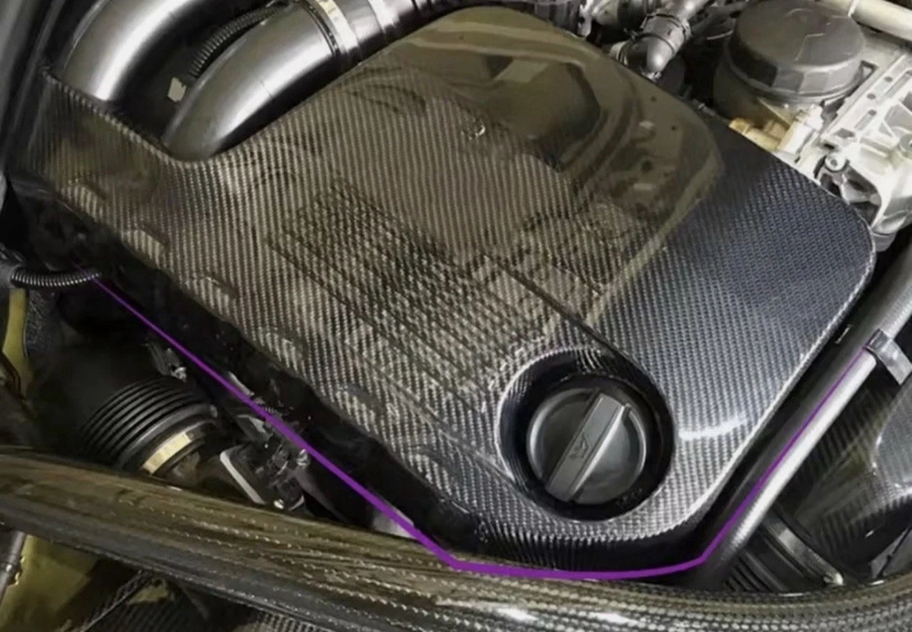 - CARBON FIBRE ENGINE COVER TRIM FOR BMW - Image 5