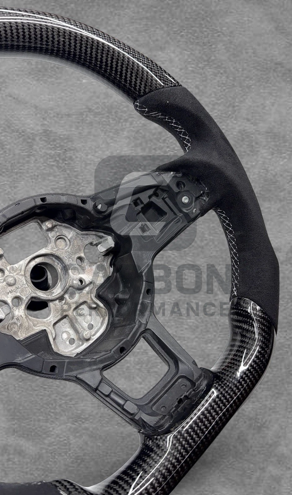 Real Carbon Wheel VW 2013-20 Alcantara White Stitch - Image 4